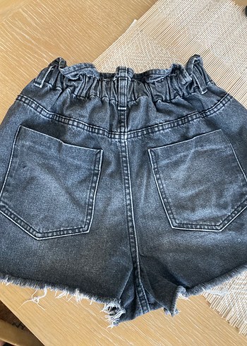 m Beden Düğmeli Gri Mini Denim Şort