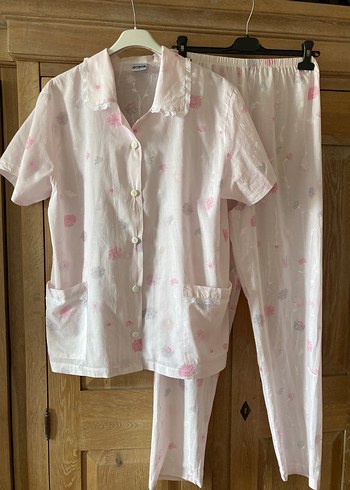 Pembe Kısa Kollu Midi Pijama Takımı