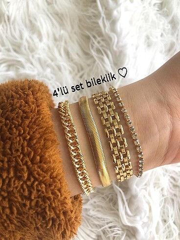 Dörtlü bileklik set