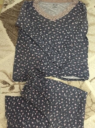 s Beden pijama takımı s m uyumlu mavimsi çiçek desenli