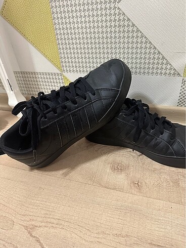 39,5 Beden Adidas ayakkabı