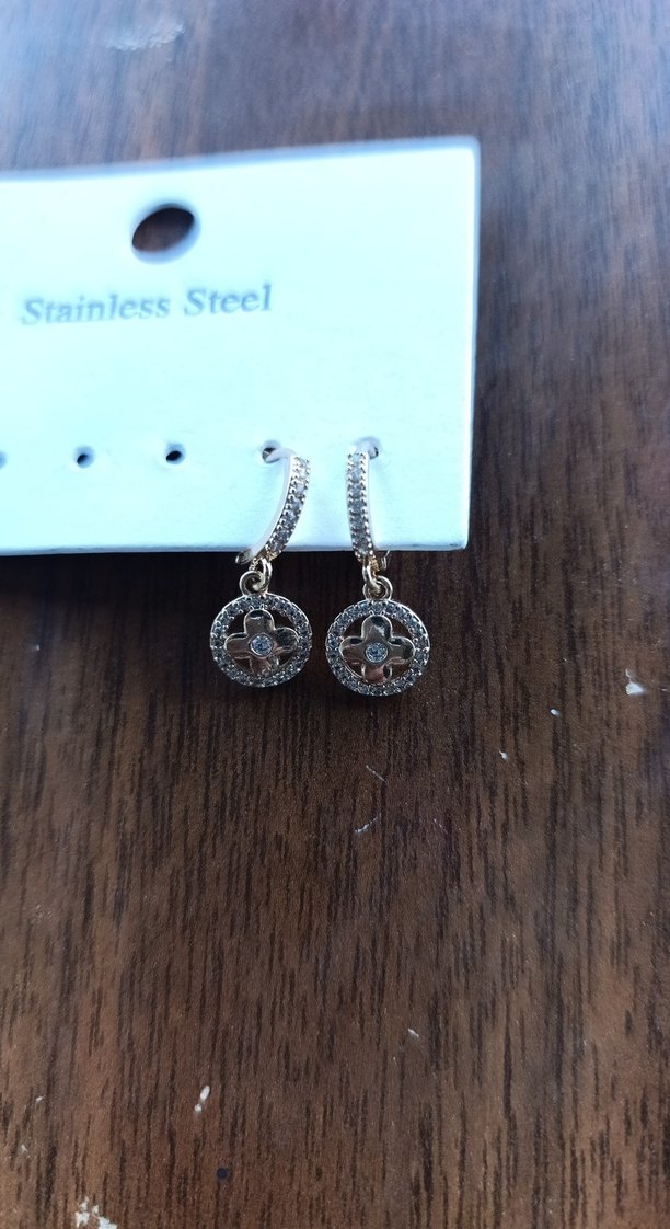 Zincir Detaylı Mini Kadın Küpe - Görsel 2