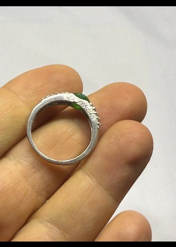 Beden yeşil Renk 925 ayar zümrüt taşlı yüzük