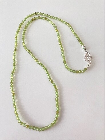 Beden yeşil Renk 925 ayar zebercet(peridot)Doğaltaş kolye