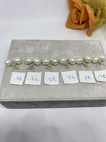 Beden beyaz Renk 925 ayar 9,5 mm ekru renk inci küpe