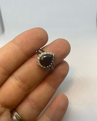 Beden 925 ayar taşlı yüzük