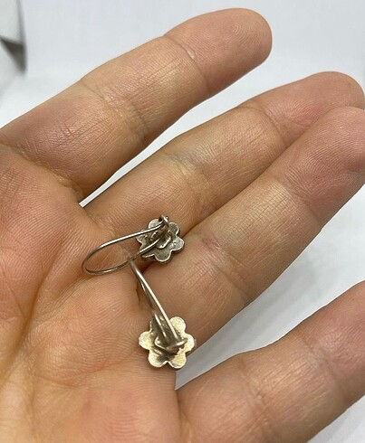 Diğer 925 ayar Taşlı çiçek küpe
