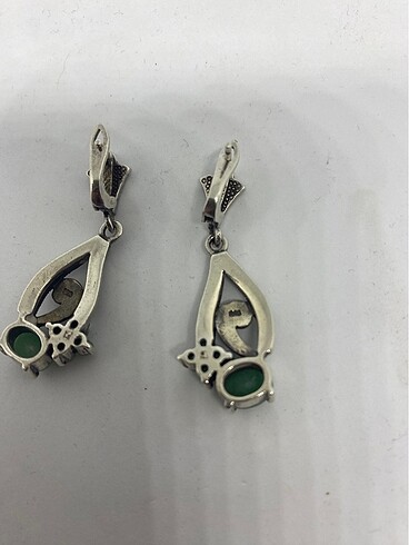 Beden yeşil Renk 925 ayar zümrüt taşlı Markazit küpe