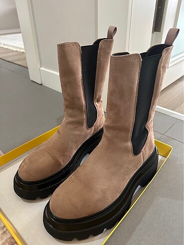 Deichmann Kahverengi bot