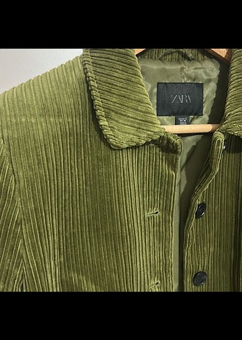 Düğmeli Yeşil Kadife Kısa Ceket - Görsel 2