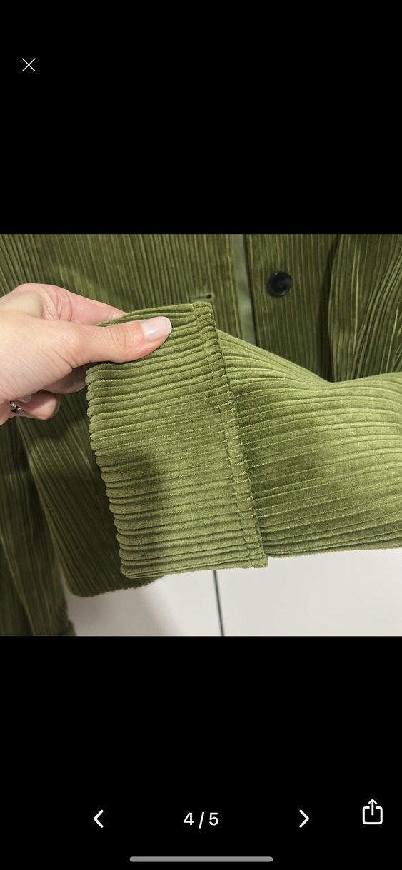 Düğmeli Yeşil Kadife Kısa Ceket - Görsel 3