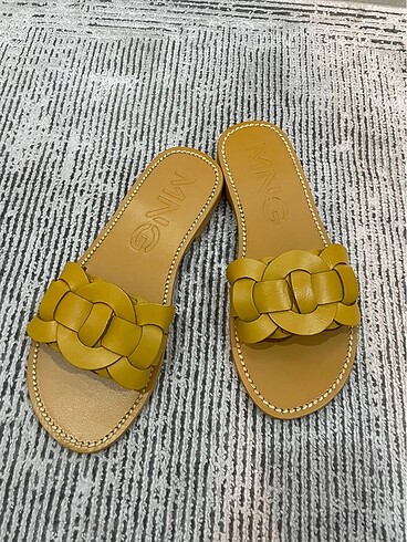 Mango sıfır deri terlik