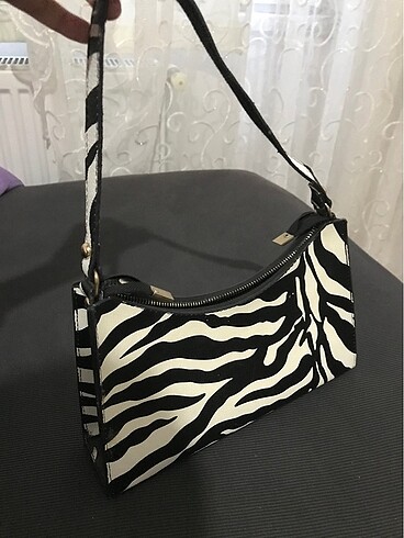 zebra desenli çanta
