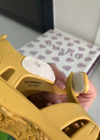 Sarı Tokalı Çocuk sandalet - Görsel 6