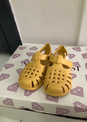 Sarı Tokalı Çocuk sandalet - Görsel 5