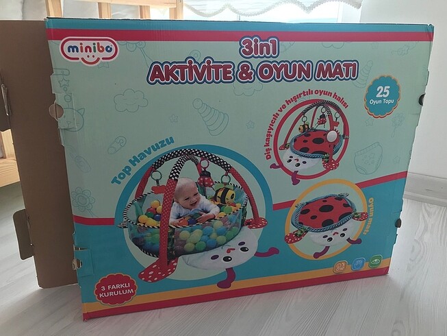 Oyun halısı top havuzlu