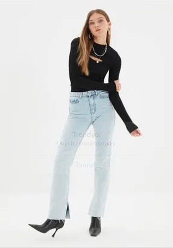 Yırtmaçlı açık renk jean