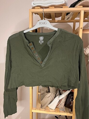 Mudo crop triko bluz