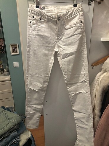 Skinny jeans