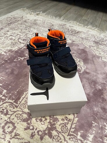 Skechers bot