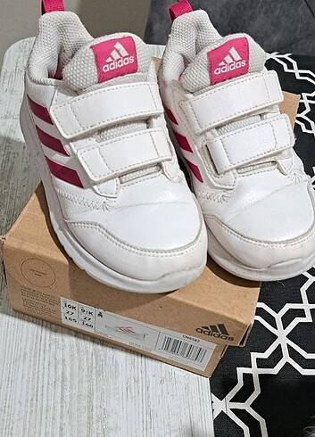 27 Beden beyaz Renk #adidas kiz cocuk ayakkabi 