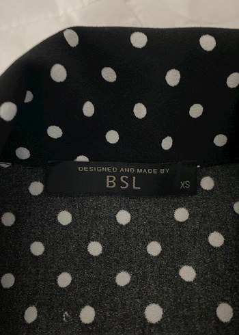 Düğmeli Siyah Puantiyeli Mini Şort Tulum - Görsel 2