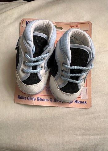 Kaymaz Tabanlı Erkek Bebek Spor Ayakkabı