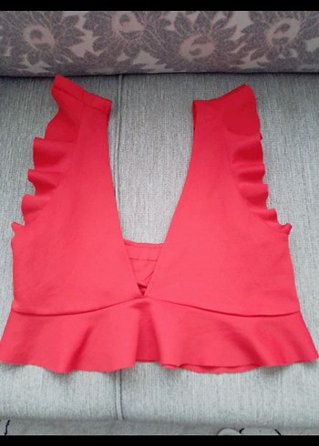 Diğer Kırmızı V Yaka Fırfırlı Bikini Üstü