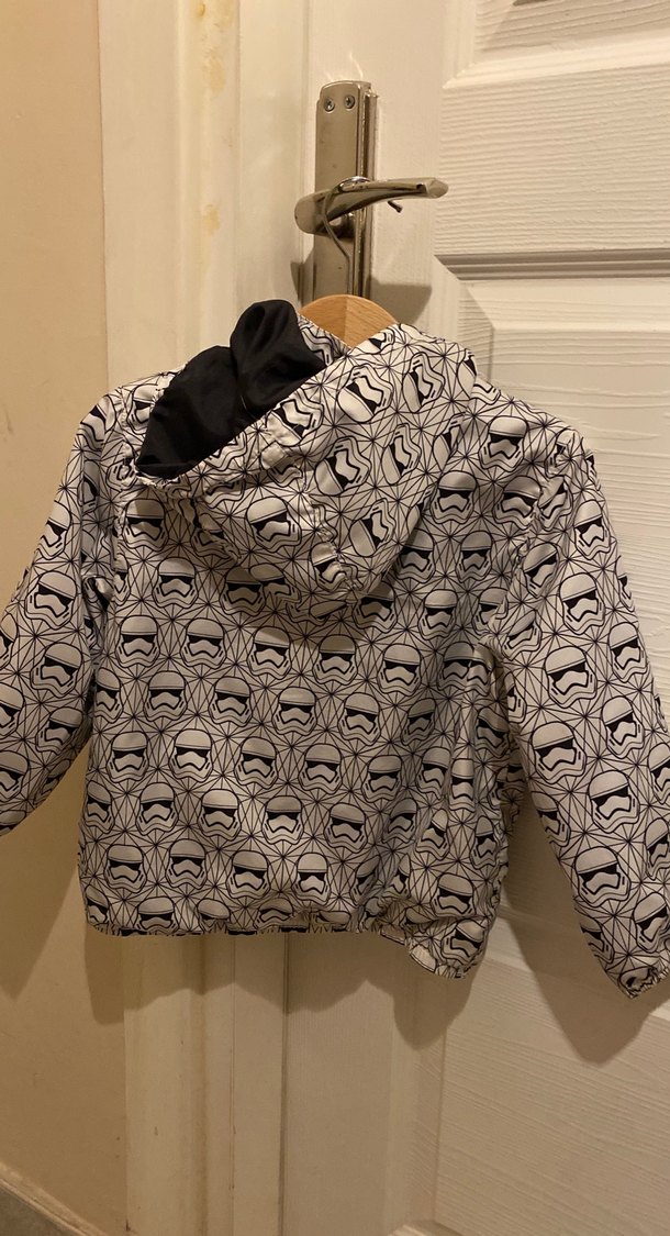 Erkek Çocuk Baskılı Gri Fermuarlı Yağmurluk - Görsel 3