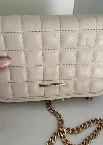 Beyaz Zincir Detaylı Deri Kadın Çanta - Görsel 4