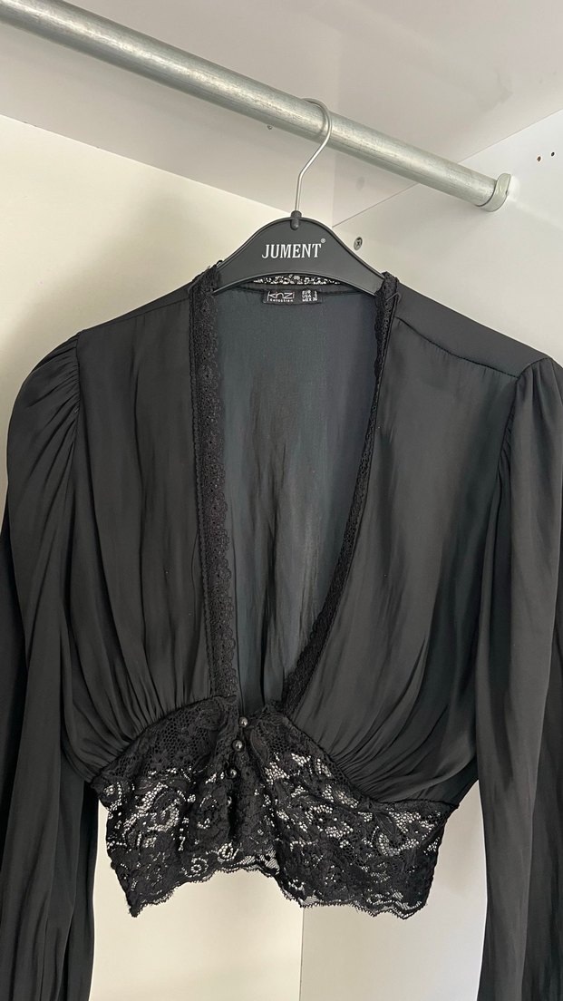 JUMEN Siyah Dantelli V Yaka Uzun Kollu Bluz - Görsel 2