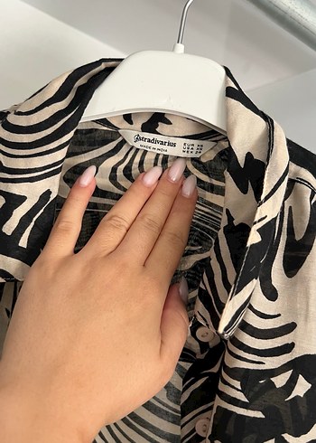 Zebra Desenli Uzun Kollu Düğmeli Kadın Gömlek - Görsel 3