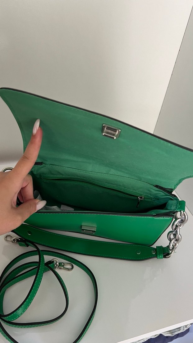 Zincir Detaylı Yeşil Deri Kadın Çanta - Görsel 2