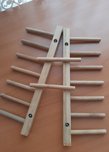  Beden Bej Ahşap Dolap Düzenleyici