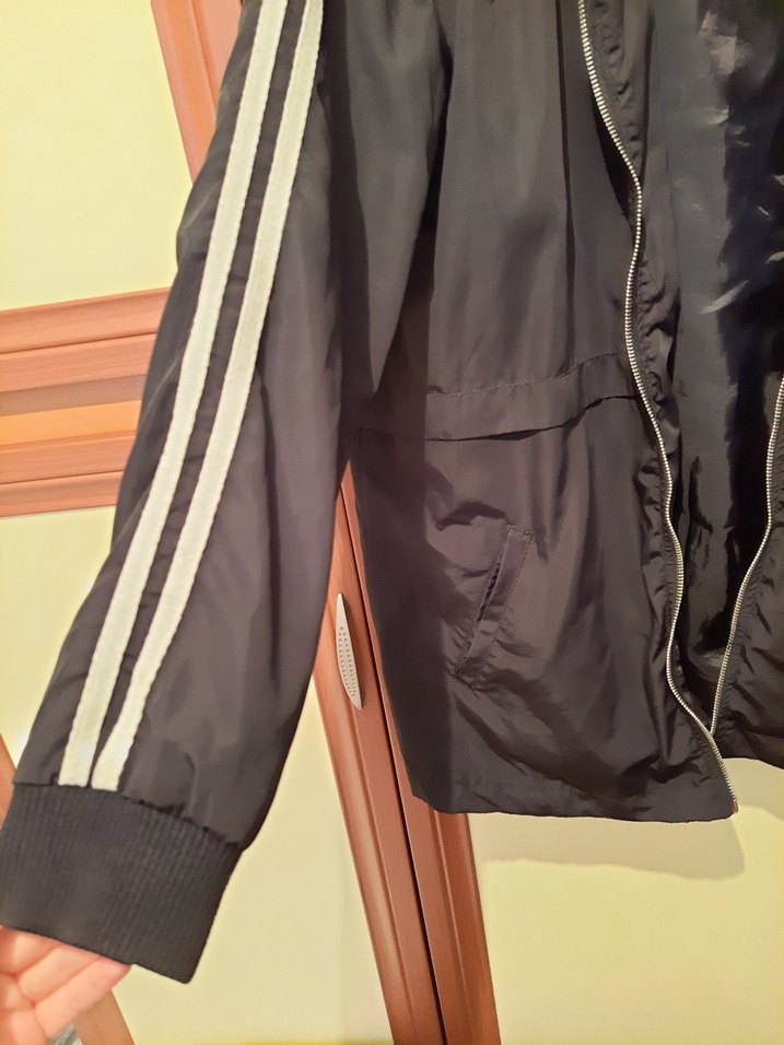 Siyah yağmurluk - Görsel 2