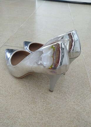 Gümüş Topuklu Ayakkabı