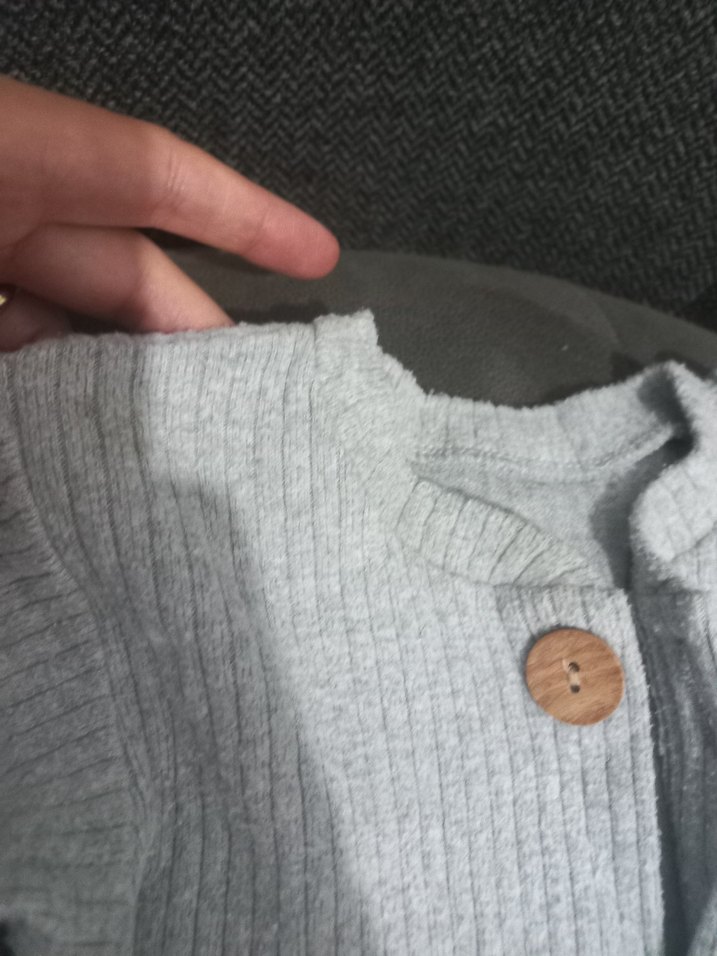 Gri Düğmeli Bebek Tulum - Görsel 2