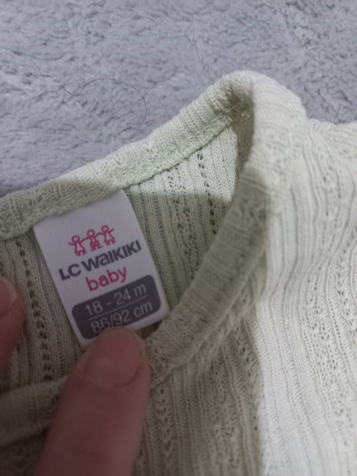 Gri Pliseli Kız Bebek Kısa Kollu Takım - Görsel 3