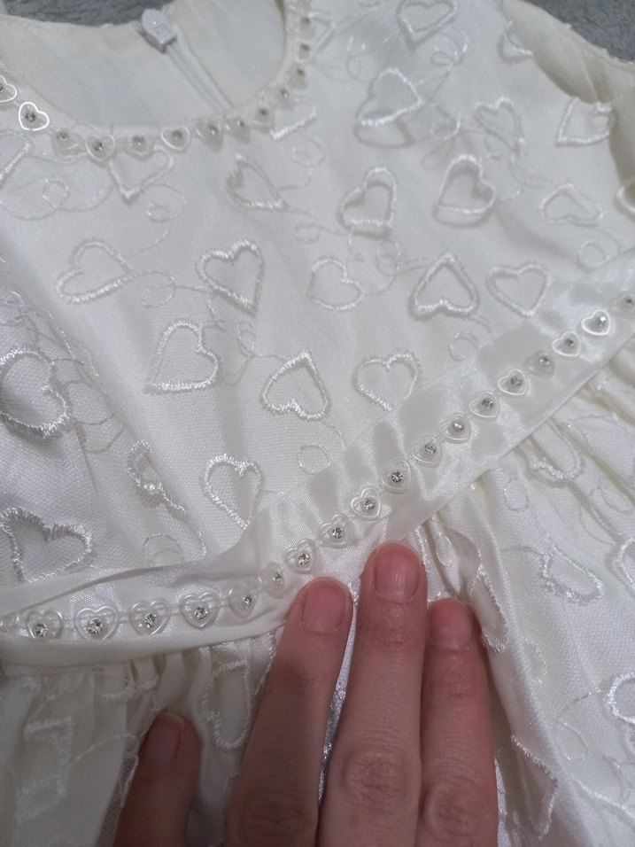 Nakışlı Beyaz Kız Elbisesi - Görsel 2