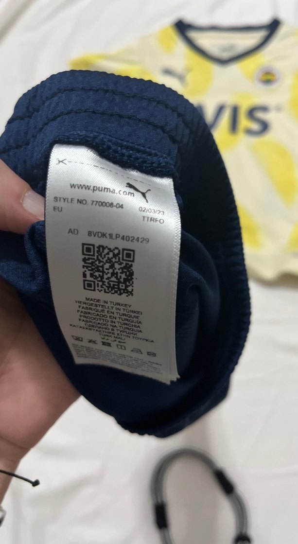 Fenerbahçe Mini Sarı Forma ve Lacivert Şort - Görsel 3