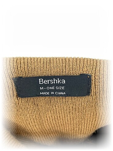  Beden Bershka Bere %70 İndirimli.