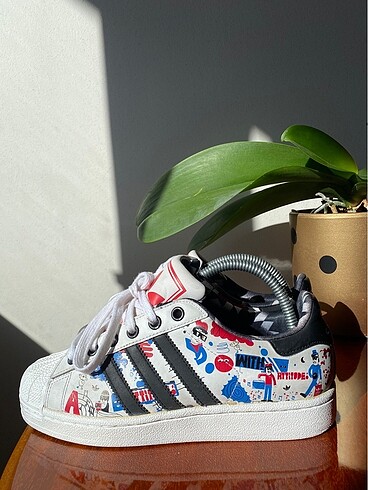 adidas orijinal spor ayakkabı