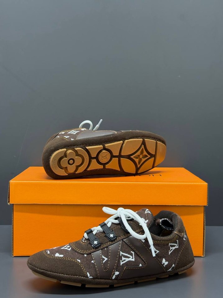 Louis Vuitton Kahverengi Monogram Sneaker — görsel 8/9