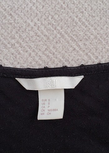 H&M H&M v Yaka Siyah Kısa Kollu Kadın Tişört