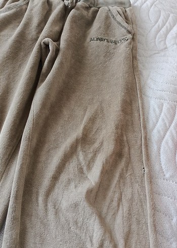 Erkek Çocuk 7 Parça Eşofman Altları ve Kazaklar - Görsel 16