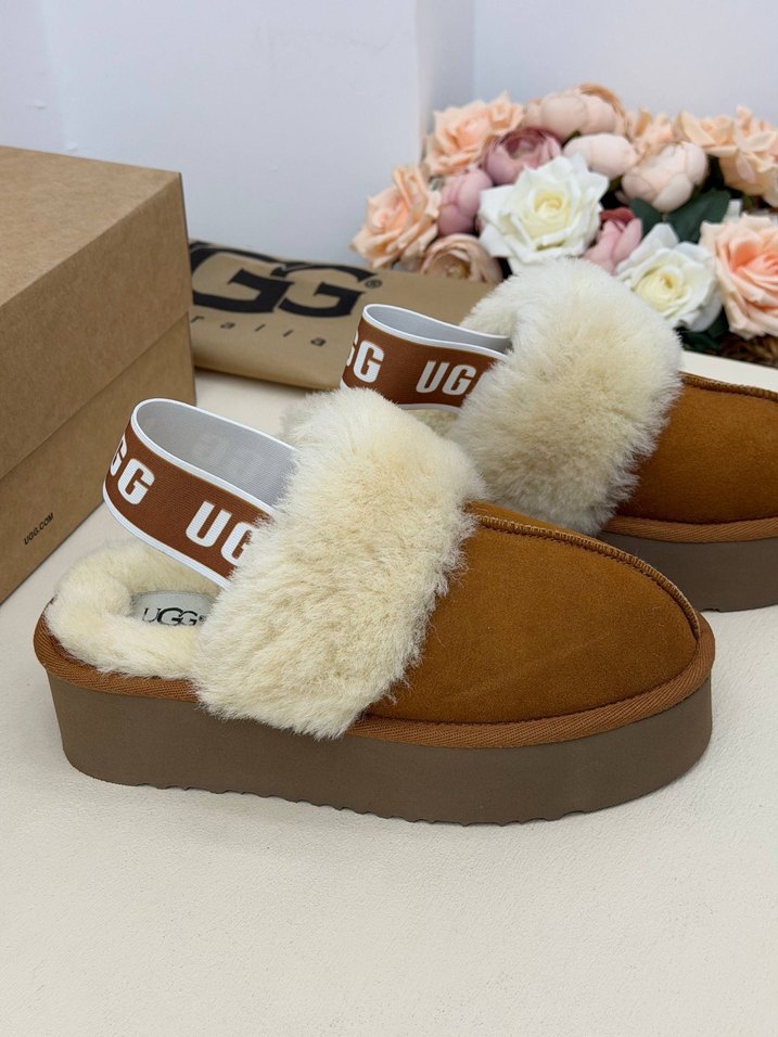 UGG Süet Platform Terlik — görsel 3/8