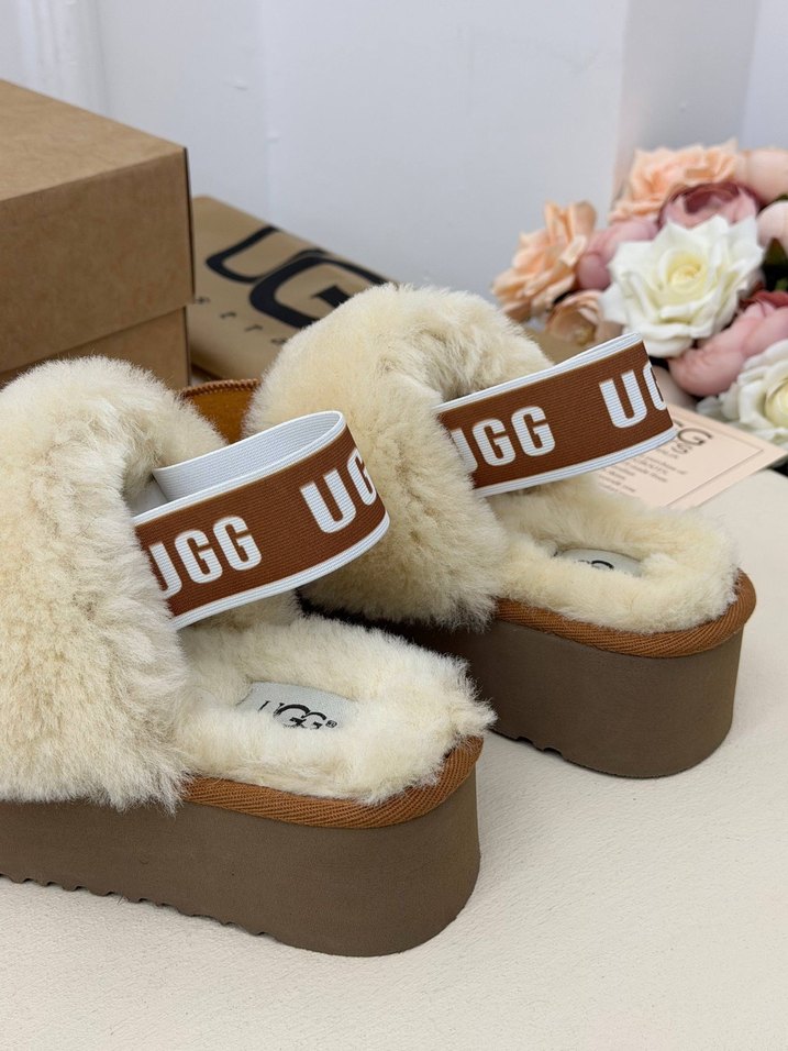 UGG Süet Platform Terlik — görsel 6/8
