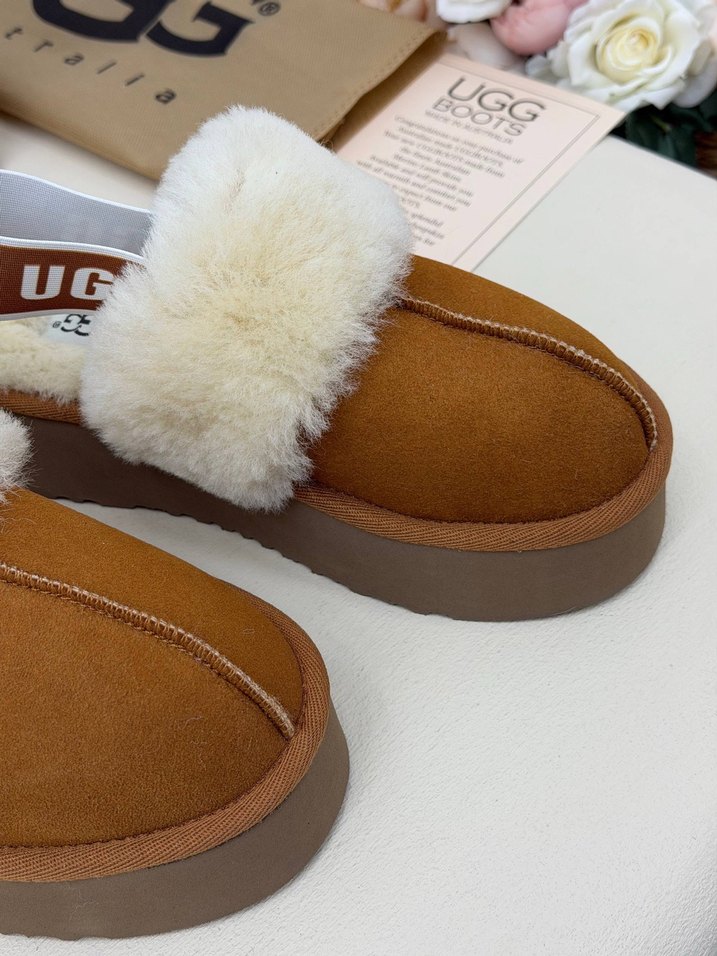 UGG Süet Platform Terlik — görsel 2/8