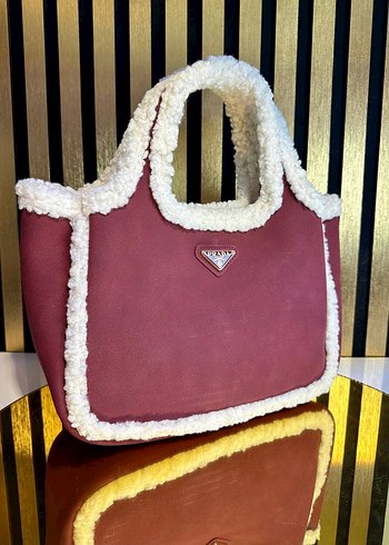 Prada ürünü