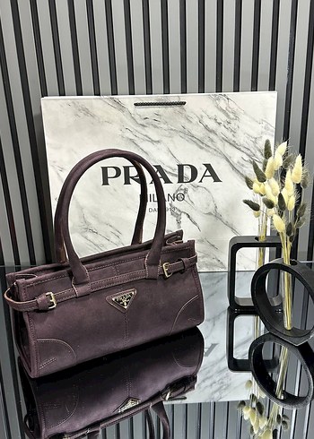 Prada ürünü